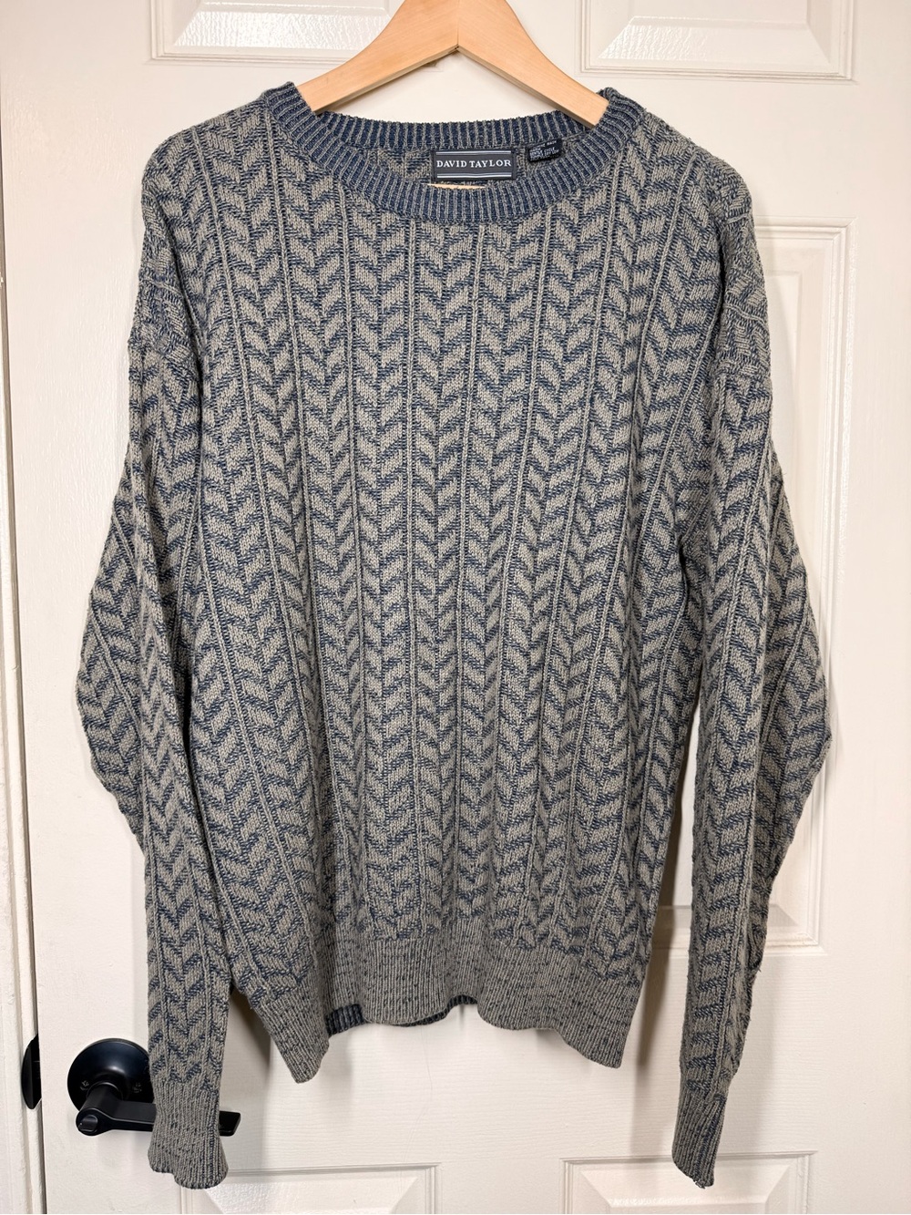 Y2K Vintage David Taylor Men's Heavy Knit Patterned Cable Crewneck Sweater